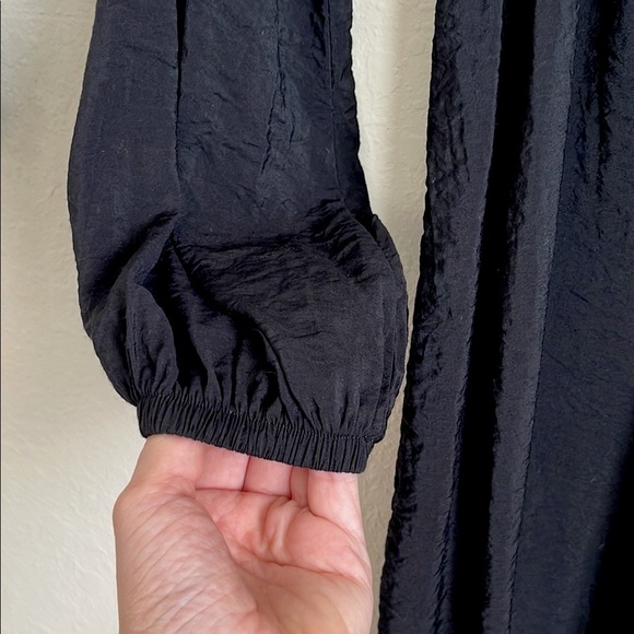 LCW elegant dress. Size: 4 - Picture 6 of 13